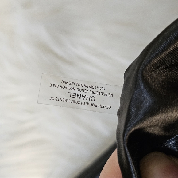 🖤 Chanel Crossbody Bag 🖤 - Picture 11 of 15